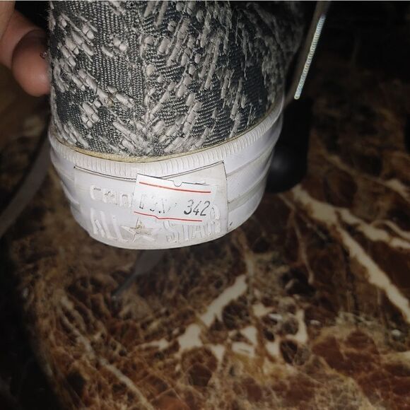 Converse women's high top All Star fashion shoes gray size 7. 342 - Picture 12 of 12